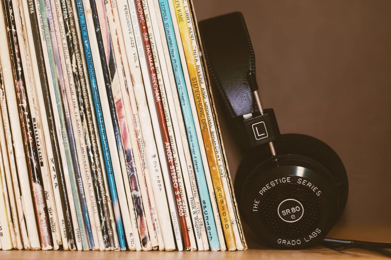 Vinilinių plokštelių renesansas: kodėl jas verta kolekcionuoti